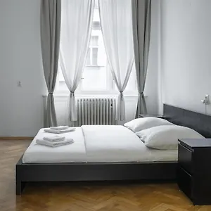 Matyas Praga