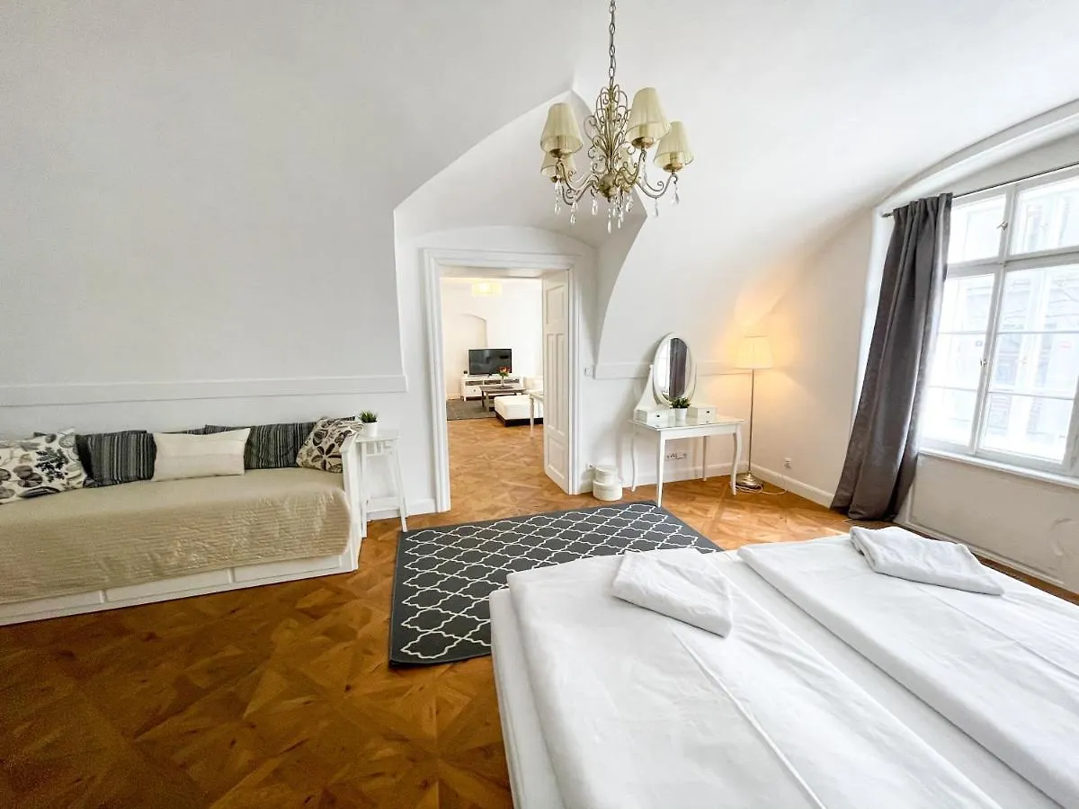 U Obecniho Dvora - Old Town Apartment Prague