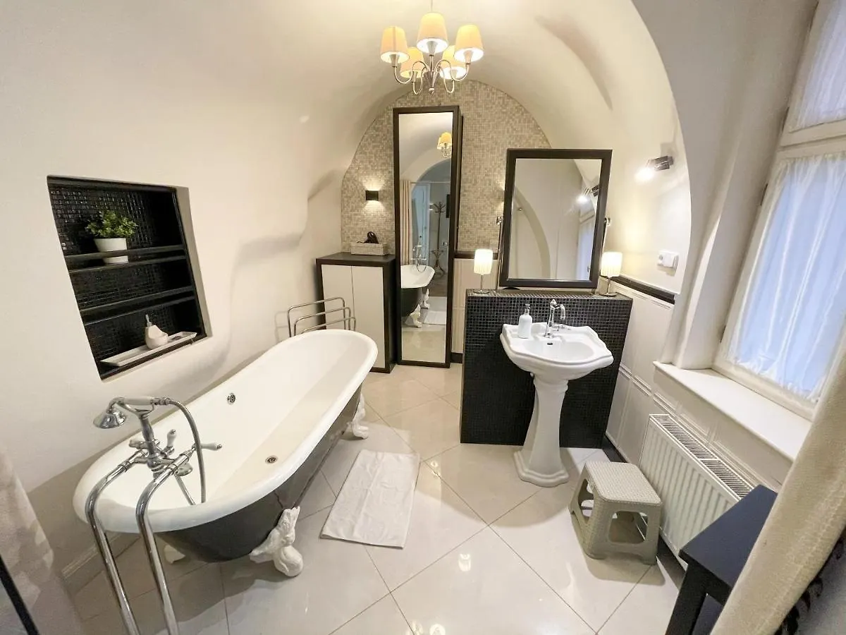 U Obecniho Dvora - Old Town Apartment Prague